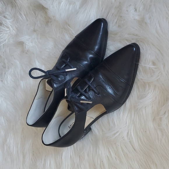 MICHAEL Michael Kors Shoes - Leather Michael Kors Flats!